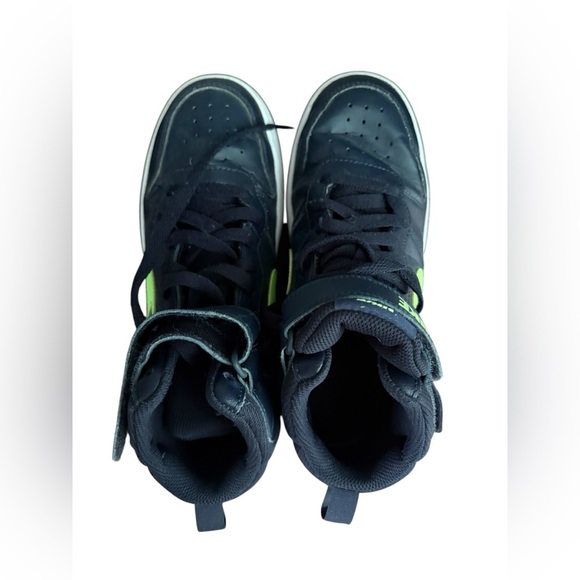 Nike Court Borough Mid 2 Gs Basketball Hook & Loop Leather Upper Sneakers 5Y - Picture 3 of 7